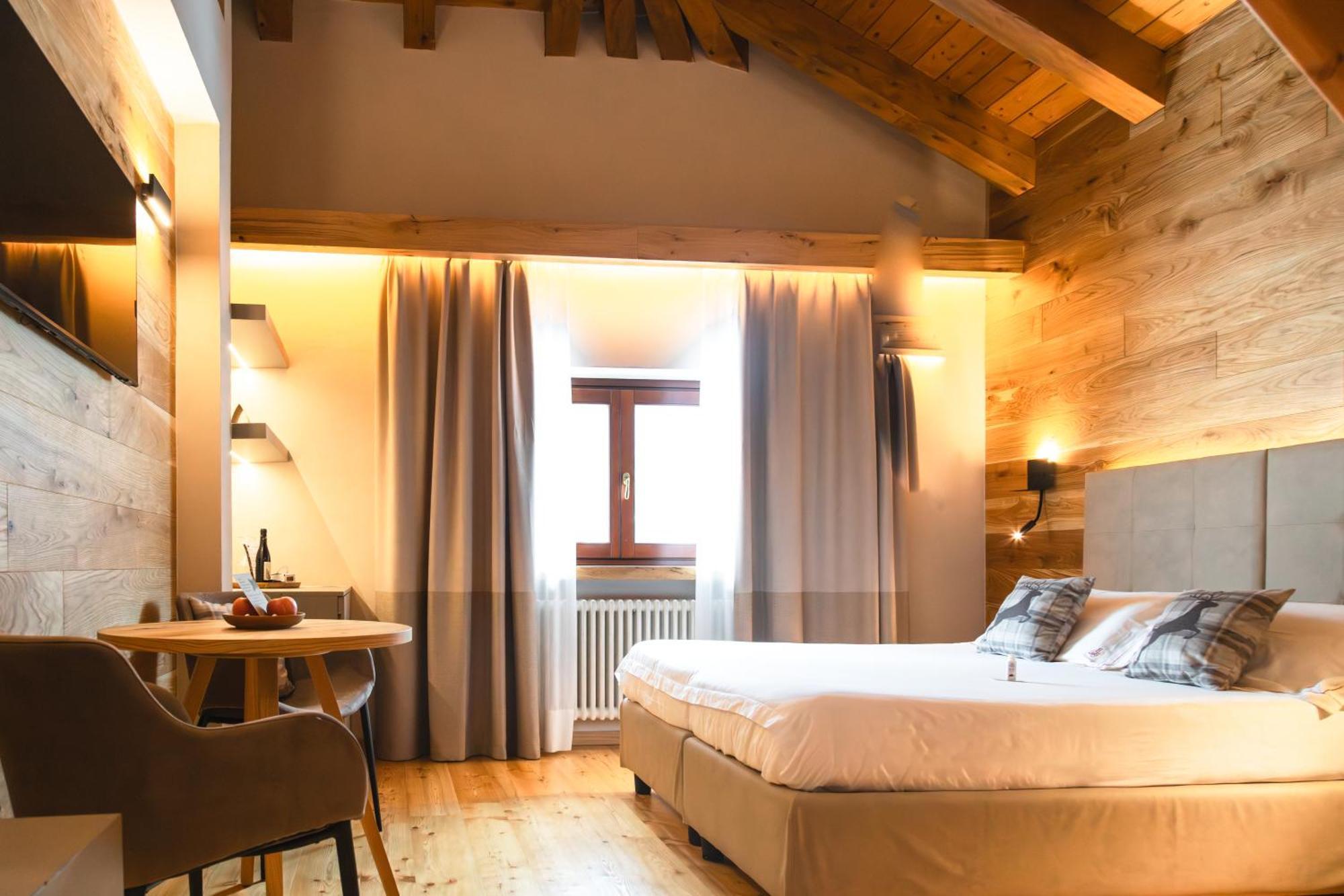 Hotel Relais Des Glaciers - Adults Only Champoluc Exterior photo